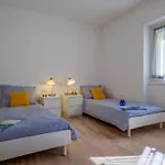 Apartmán Rose Gialla Pastella Terrassen Og Colico