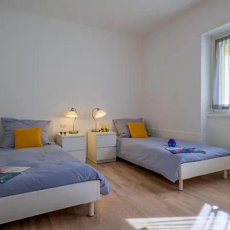 Apartment Rose Gialla Pastella Terrassen Og Colico